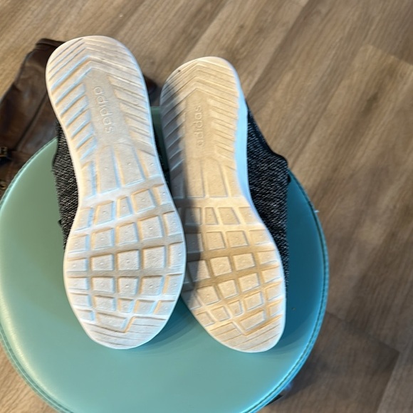 Adidas Cloud sneakers, white and black Size 10 - Picture 7 of 7